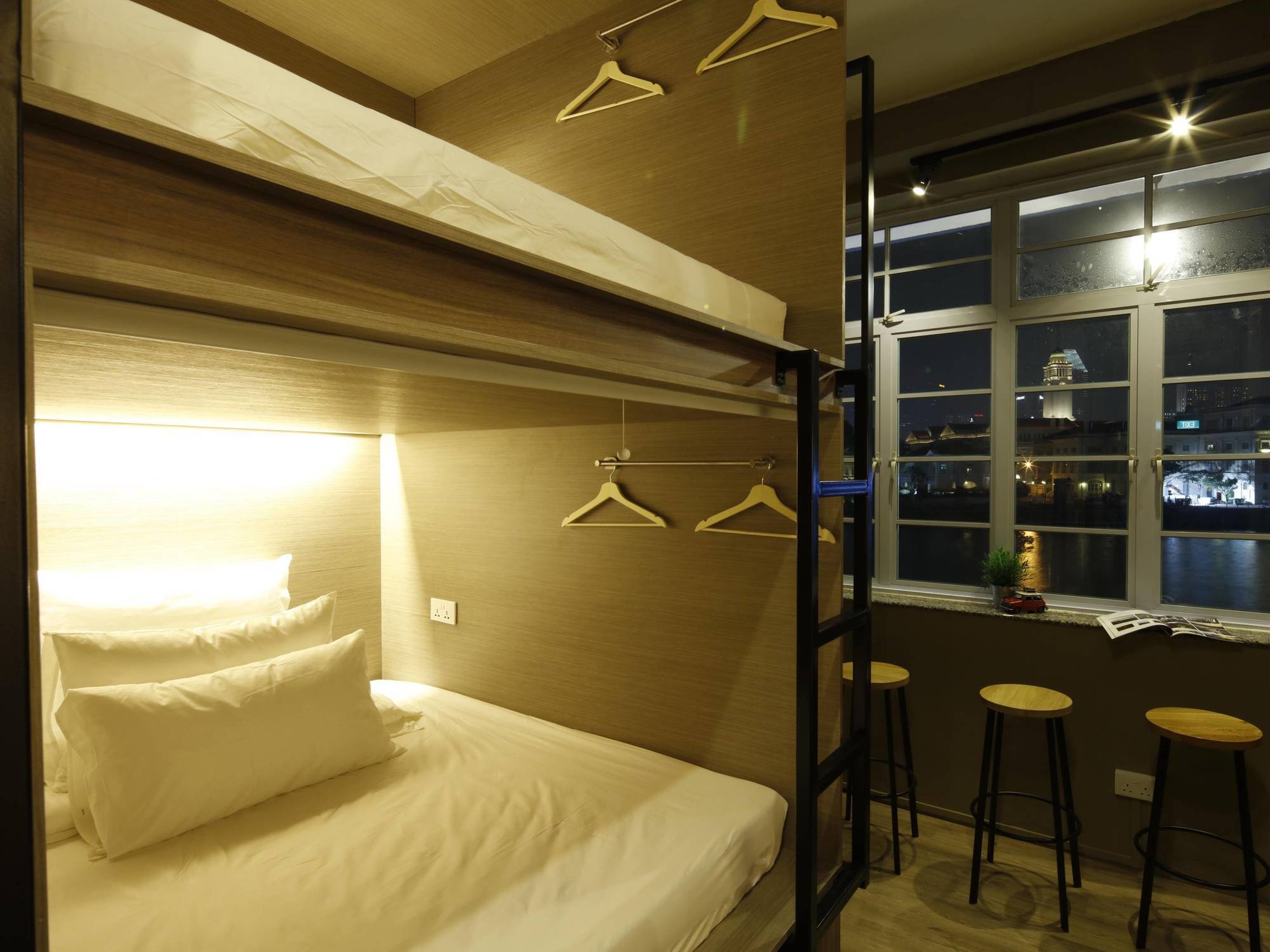 Beat. Capsule Hostel @ Boat Quay Singapore Exterior photo